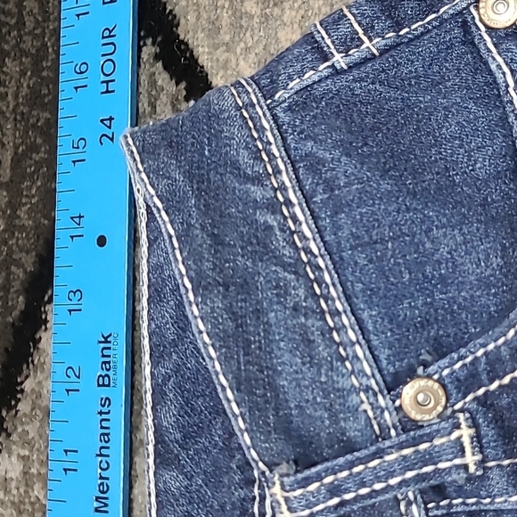 MAURICES DENIM JEAN SHORTS BUNDLE PRICE FIRM - Picture 3 of 16